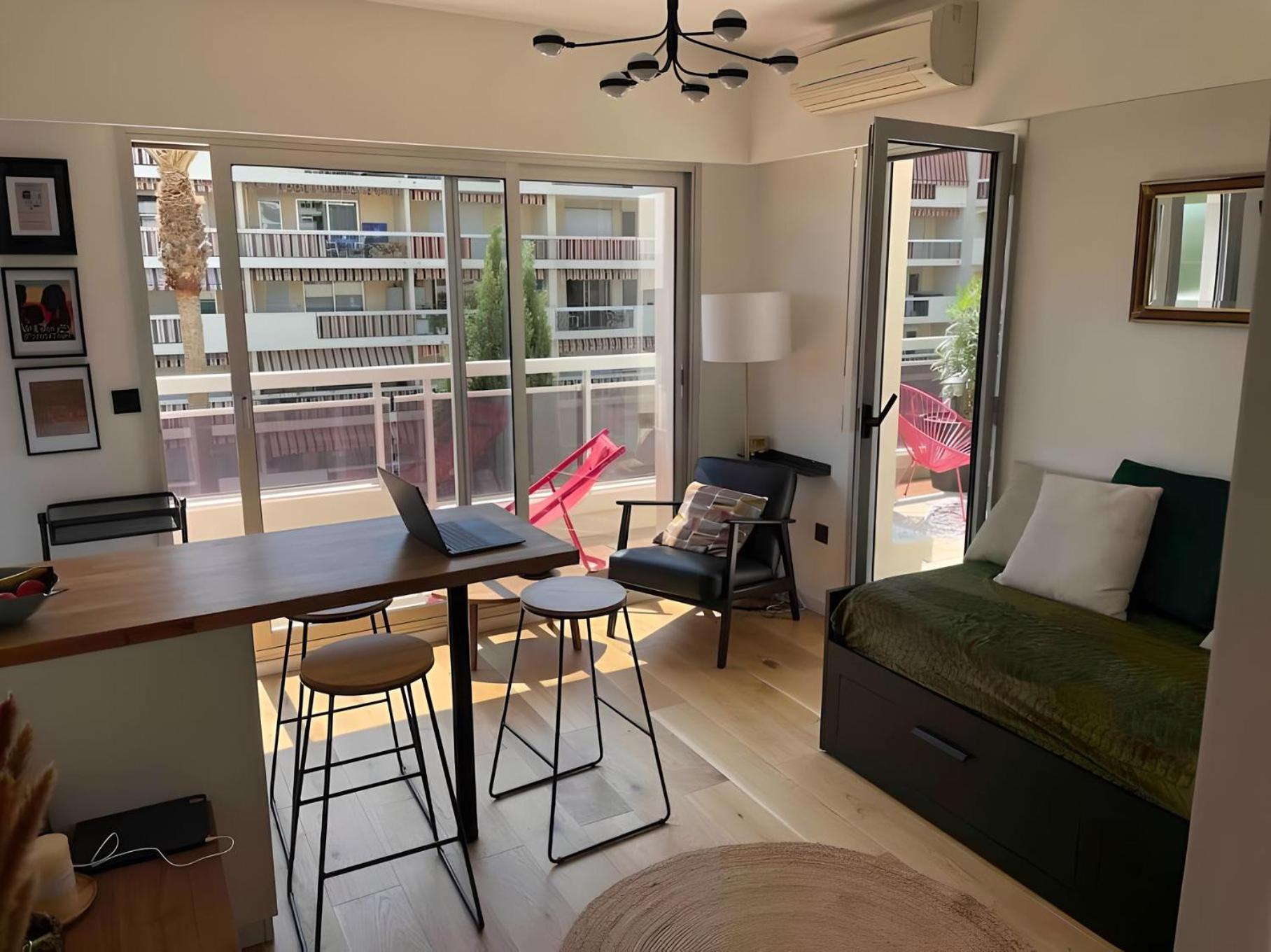 Elegant Appartement 2Pieces Piscinevue Mer Parking Vallauris Kültér fotó